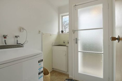 Photo of property in 33 Mccrystal Avenue, Eastern Beach, Auckland, 2012