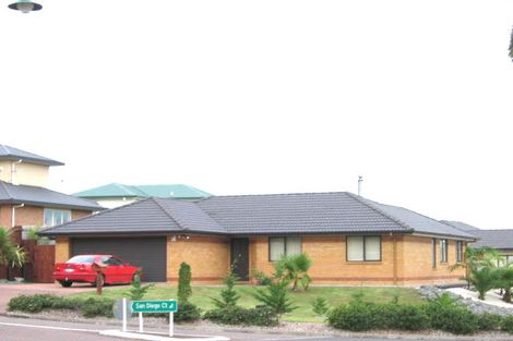 Photo of property in 1 San Diego Court, Henderson, Auckland, 0612