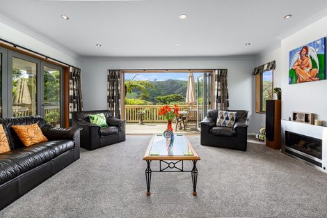 Photo of property in 4 Haunui Road, Pukerua Bay, 5026
