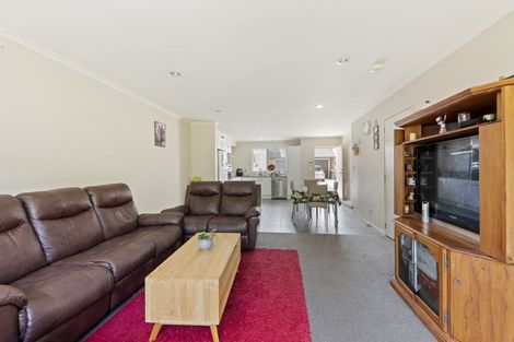 Photo of property in 32 Akeake Lane, Manurewa, Auckland, 2102