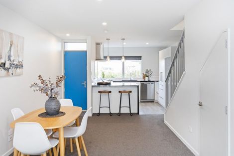 Photo of property in 22 Menin Gate Crescent, Broomfield, Christchurch, 8042