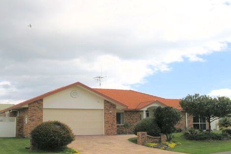 Photo of property in 2 Lantana Place, Mount Maunganui, 3116