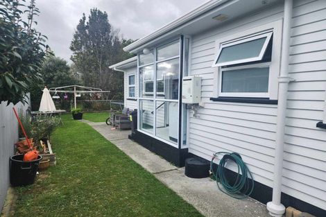 Photo of property in 6 Eton Place, Levin, 5510