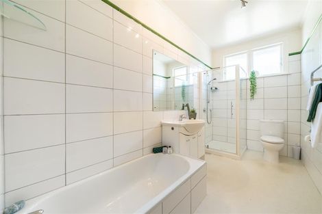 Photo of property in 37 Linwood Drive, Paraparaumu, 5032