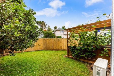 Photo of property in 9b View Road, Glenfield, Auckland, 0627