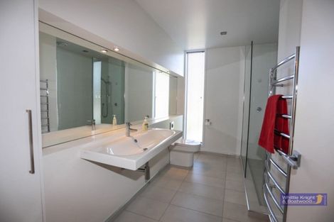 Photo of property in 10 Holly Road, St Albans, Christchurch, 8014