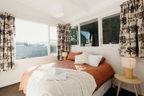 Photo of property in 2/204a Park Road South, Akina, Hastings, 4122