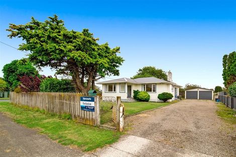 Photo of property in 48 Turuturu Road, Hawera, 4610