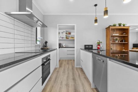 Photo of property in 13/15u Onukutara Place, Huntington, Hamilton, 3281