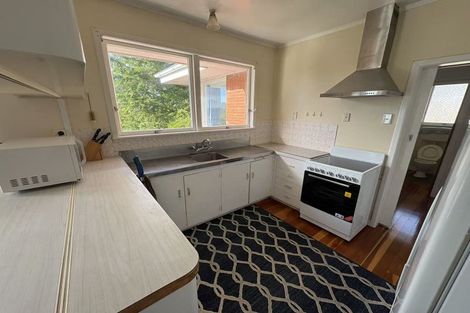 Photo of property in 92 Hillcrest Road, Hillcrest, Hamilton, 3216