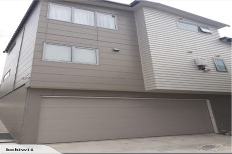 Photo of property in 113u2 Moorefield Road, Johnsonville, Wellington, 6037