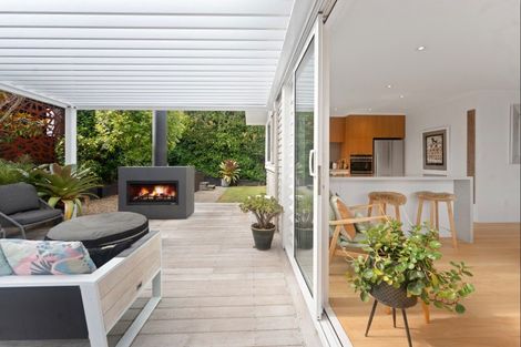 Photo of property in 17 Palmerston Road, Birkenhead, Auckland, 0626