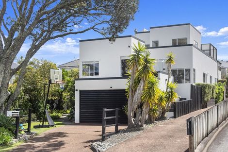 Photo of property in 1/21 Onepoto Road, Hauraki, Auckland, 0622