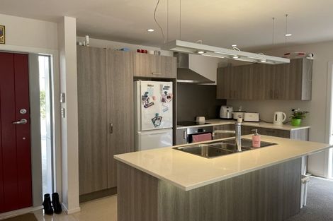 Photo of property in 61u2 Black Rock Road, Newlands, Wellington, 6037
