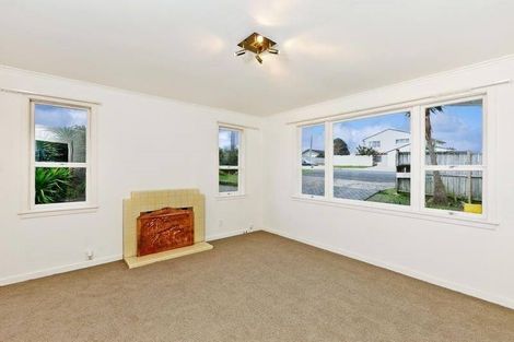 Photo of property in 1/156 Forrest Road, Forrest Hill, Auckland, 0620