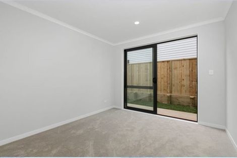 Photo of property in 104 Godfrey Drive, Orewa, 0931