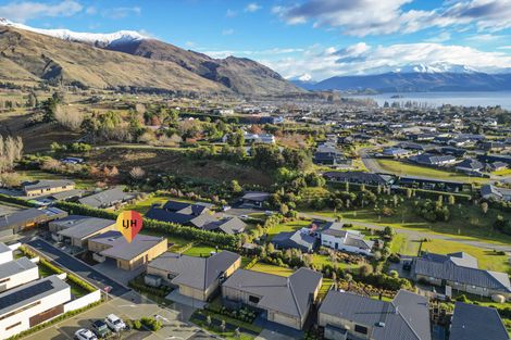 Photo of property in 13 Fern Burn Close, Wanaka, 9305
