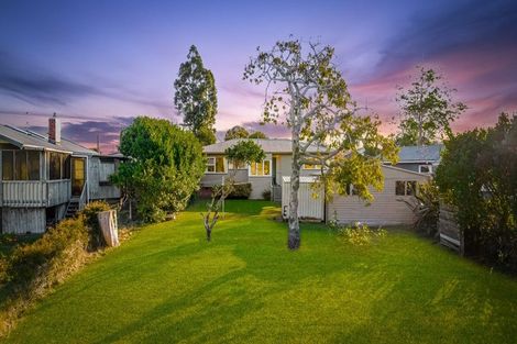 Photo of property in 28 O'donn Avenue, Beach Haven, Auckland, 0626