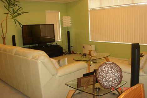 Photo of property in 11 Garden Lane, Torbay, Auckland, 0632