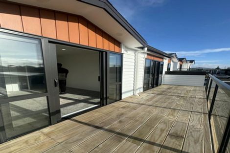 Photo of property in 1d Hollinbrigg Place, Manurewa, Auckland, 2102