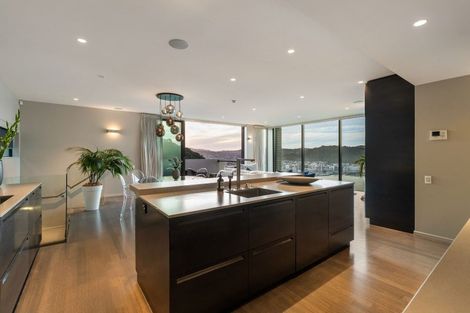 Photo of property in 34 Lookout Road, Roseneath, Wellington, 6021