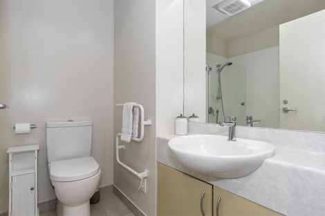Photo of property in 8/12 Maunganui Road, Mount Maunganui, 3116