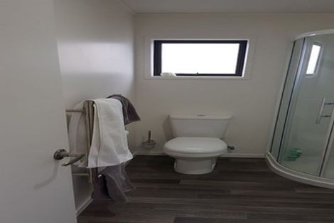 Photo of property in 38a Sunnynook Road, Sunnynook, Auckland, 0620