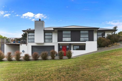 Photo of property in 2 Taimana Lane, Diamond Harbour, Lyttelton, 8971