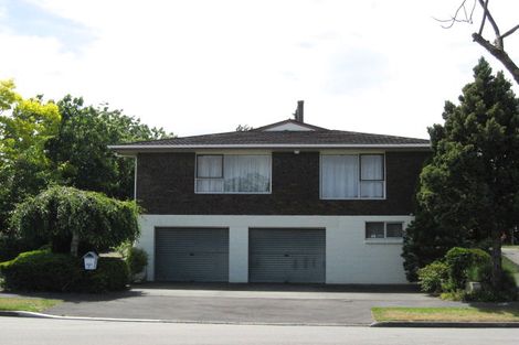 Photo of property in 14 Camberwell Place, Avonhead, Christchurch, 8042