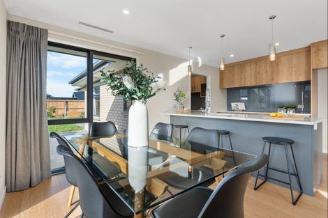 Photo of property in 6 Feather Place, Rolleston, 7615