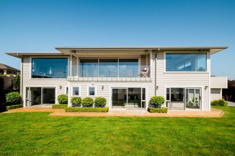 Photo of property in 93 Easther Crescent, Kew, Dunedin, 9012
