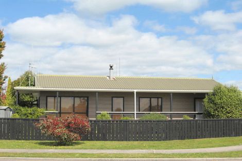 Photo of property in 216b Gravatt Road, Papamoa Beach, Papamoa, 3118