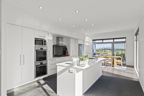 Photo of property in 83b Parklands Avenue, Bell Block, New Plymouth, 4312