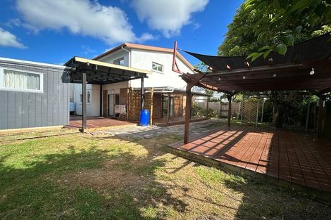 Photo of property in 17 Kora Avenue, Ranui, Auckland, 0612