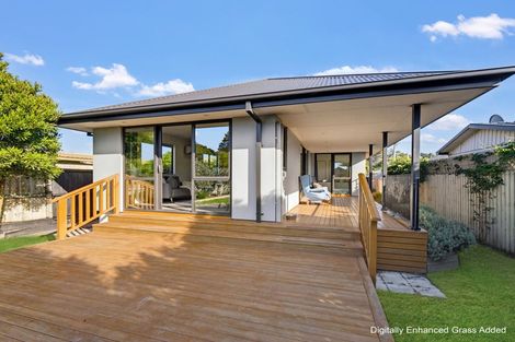 Photo of property in 357 Estuary Road, South New Brighton, Christchurch, 8062