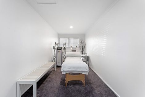 Photo of property in 16a Valley Road, Browns Bay, Auckland, 0630