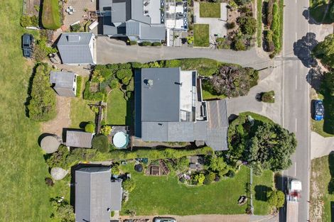 Photo of property in 420 Marine Drive, Charteris Bay, Lyttelton, 8971