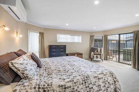 Photo of property in 2 Ahmad Close, Levin, 5510