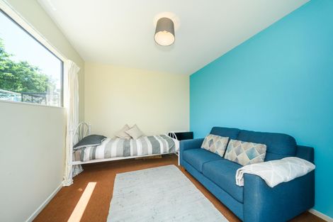 Photo of property in 18 Edwards Place, Terrace End, Palmerston North, 4410