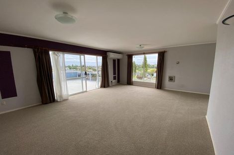 Photo of property in 11 Lachlan Drive, Dinsdale, Hamilton, 3204