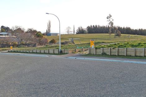 Photo of property in 22 Dove Place, Holmes Hill, Oamaru, 9401