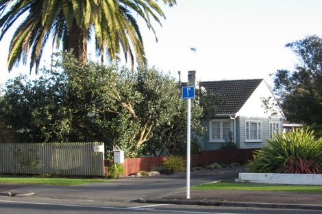 Photo of property in 37 Knighton Road, Hillcrest, Hamilton, 3216