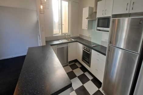 Photo of property in 34f5 Hawkestone Street, Thorndon, Wellington, 6011