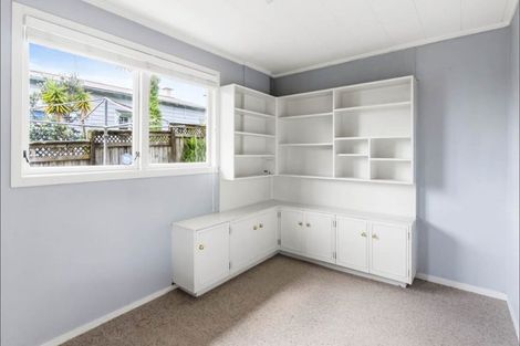 Photo of property in 19 Kowhai Road, Mairangi Bay, Auckland, 0630