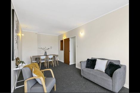 Photo of property in Hobson Court Flats, 27/70u Hobson Street, Thorndon, Wellington, 6011