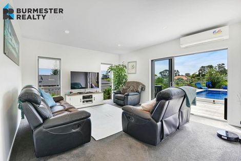 Photo of property in 10 St Julia Court, Helensville, 0800