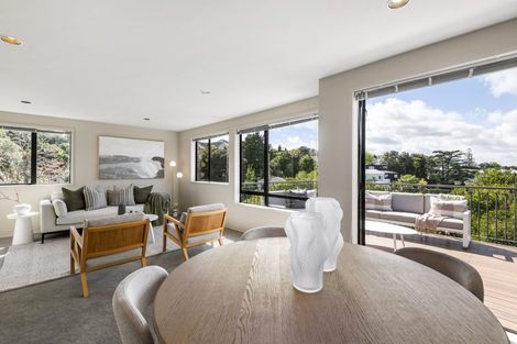 Photo of property in 1/20a Rawene Road, Birkenhead, Auckland, 0626