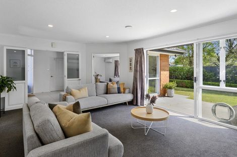 Photo of property in 19 Innisfree Place, Northwood, Christchurch, 8051