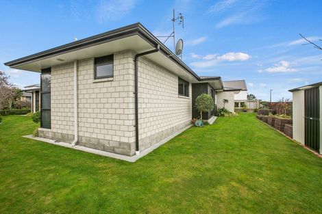 Photo of property in 10 Francis Douglas Drive, Westown, New Plymouth, 4310