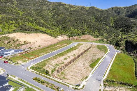 Photo of property in 180 Silverstream Road, Crofton Downs, Wellington, 6035
